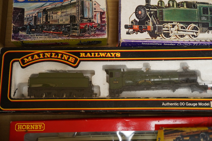 A quantity of 00 gauge model railway by Tri-ang, Mainline, Dapol, Bachmann, GMR, Hornby Dublo, etc. including; a Tri-ang American outline Davy Crockett train set (RS.37), nine steam and diesel locomotives, together with